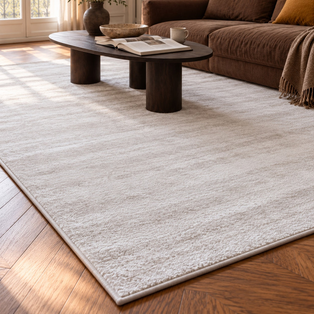 Tapis Opale blanc argenté — vue rapprochée en situation